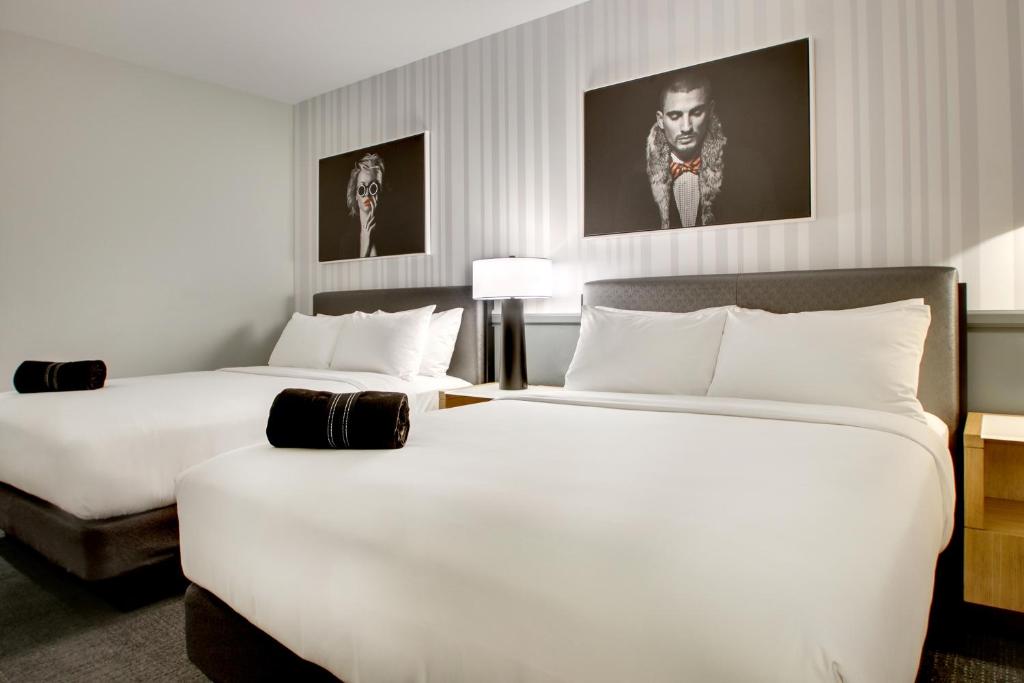 The Rose Chicago (Rosemont)