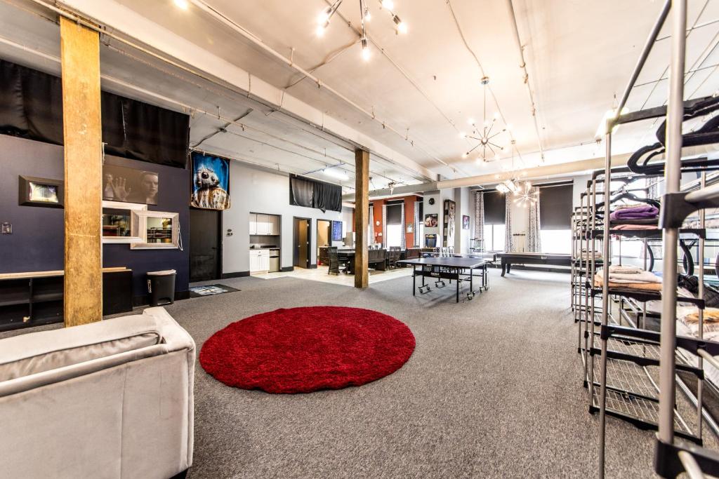 The Jedi Temple: Team House