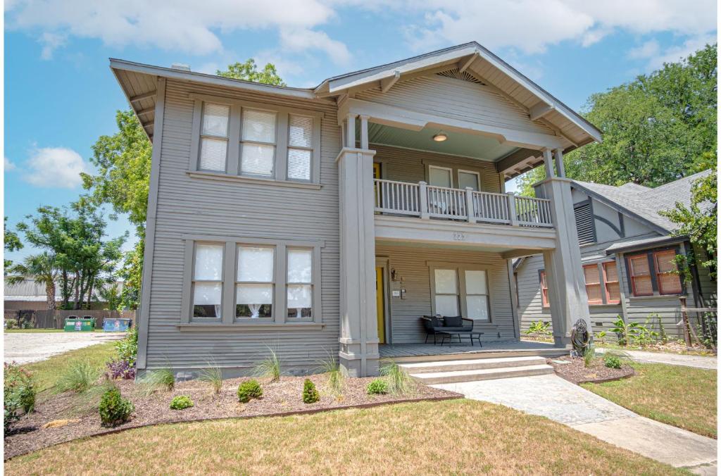 Quiet and Close to Downtown