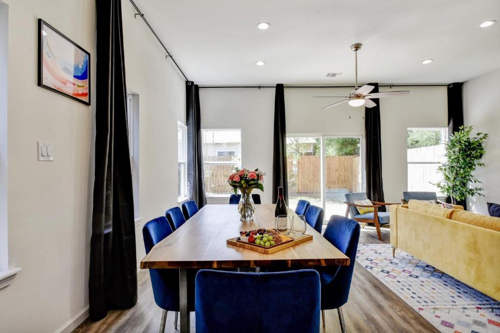 Family stay! Near Downtown