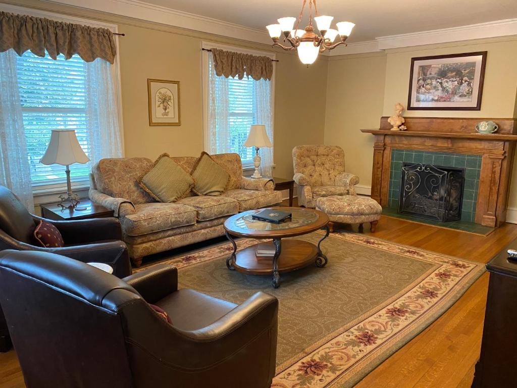 Inn at 835 Boutique Hotel (Springfield)