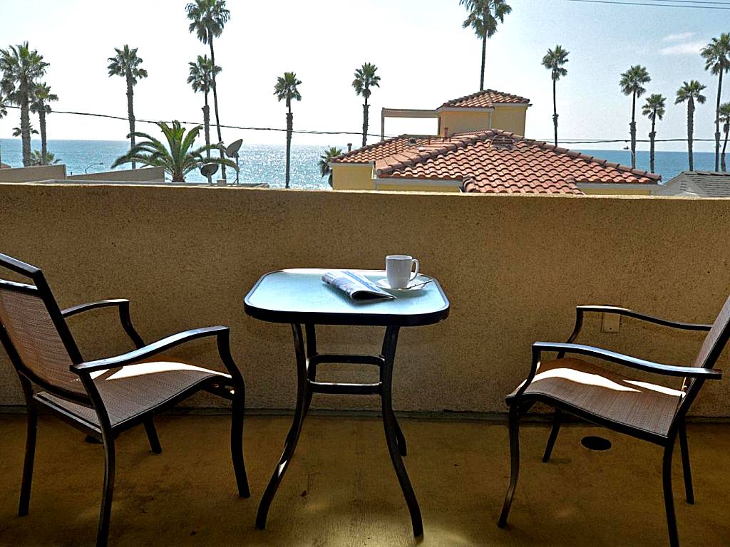 Aquamarine Villas (Oceanside)