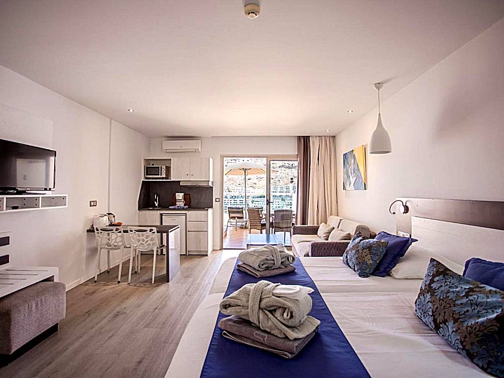 Servatur Casablanca Suites & Spa - Adults Only: Suite Junior Superior Large Balcony (Puerto Rico de Gran Canaria)