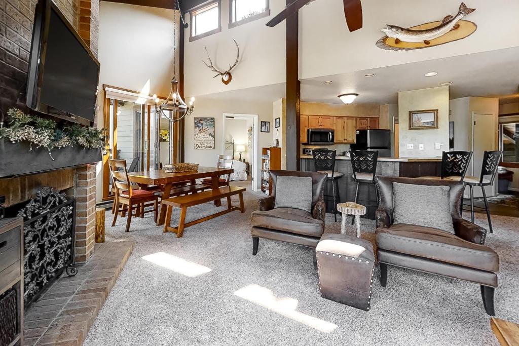 Lodge at Steamboat E305