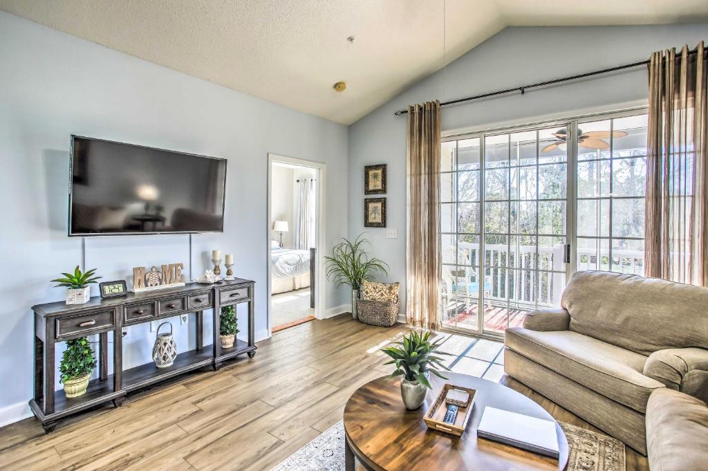 North Myrtle Beach Condo in Barefoot Golf Resort!