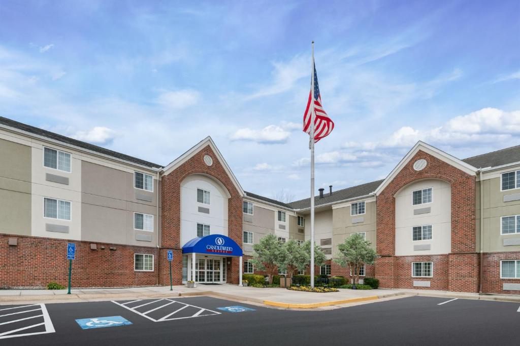 Candlewood Suites Washington-Fairfax, an IHG Hotel