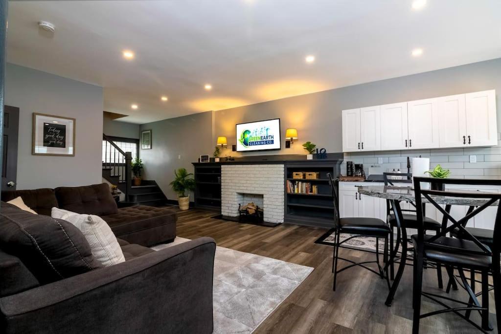 The Green Ashland-4BR,2BTH minutes from the Falls