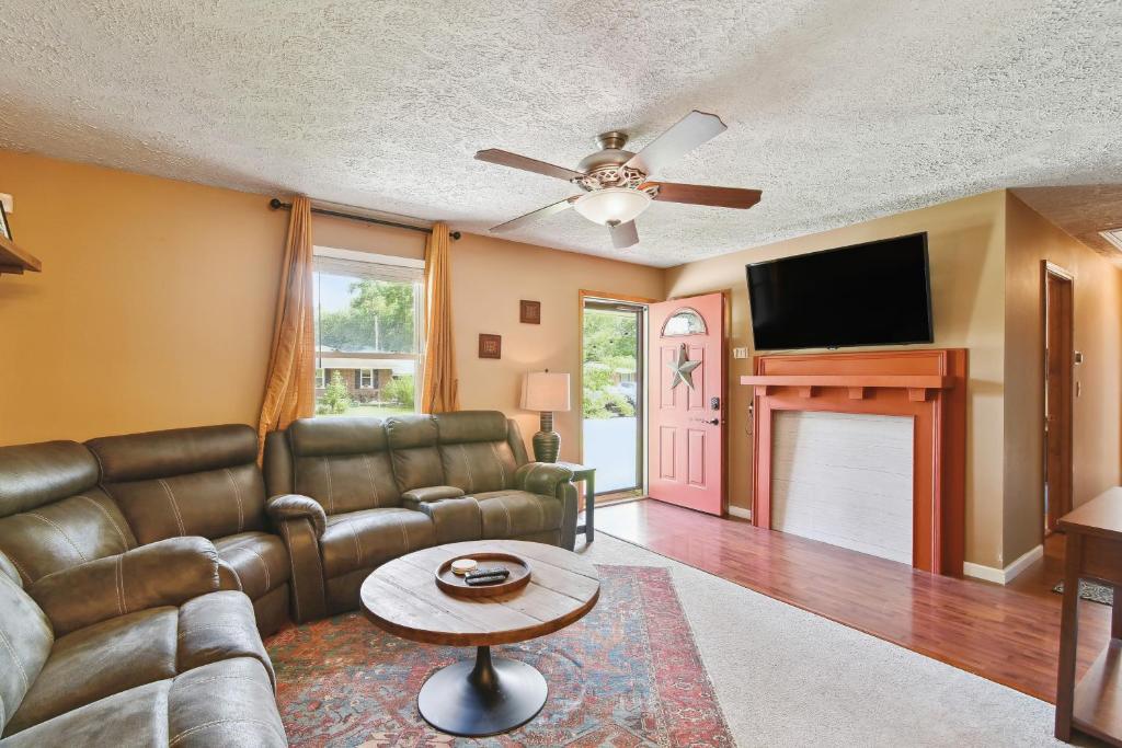 Pet-Friendly Evansville Rental with Private Yard!